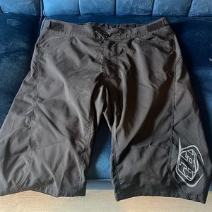 Black/black Troy Lee MTB shorts size 34